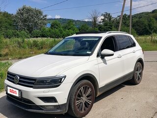 2017 Volkswagen Tiguan II, белый, 1850000 рублей, вид 1