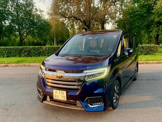 2018 Honda Stepwgn Spada V Рестайлинг, синий, 2500000 рублей, вид 2
