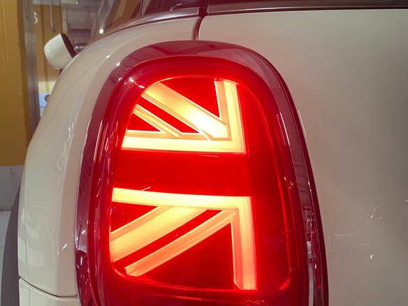 2021 Mini Hatch One III (F55/F56) Рестайлинг 2, белый, 2800000 рублей - вид 12