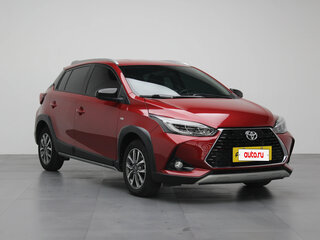 2022 Toyota Yaris L X XP150 Рестайлинг, красный, 1117009 рублей, вид 3
