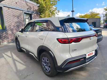 2025 BYD Yuan Up 45.12 kWh, бежевый, 1705000 рублей, вид 4