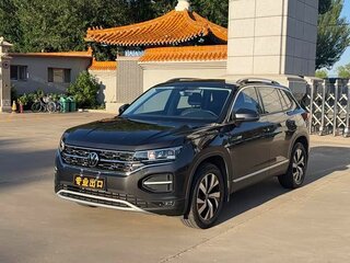 2021 Volkswagen Tayron I, чёрный, 1699000 рублей, вид 1