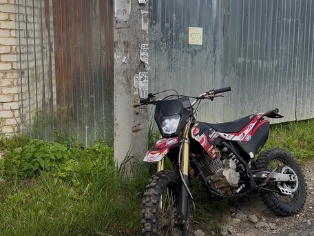 2023 BSE Z3, красный, 110000 рублей, вид 1