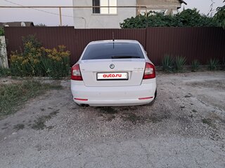 2012 Skoda Octavia II (A5) Рестайлинг, белый, 1150000 рублей, вид 2