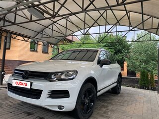 2012 Volkswagen Touareg II, белый, 2200000 рублей, вид 3