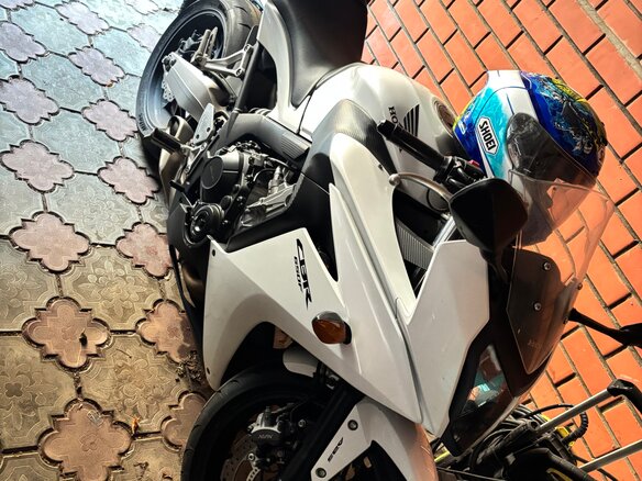 2015 Honda CBR 650F, белый, 650000 рублей - вид 7