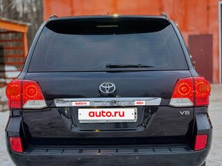 2014 Toyota Land Cruiser 200 Series Рестайлинг 1, чёрный, 3150000 рублей, вид 3