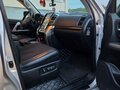 2012 Toyota Land Cruiser 200 Series Рестайлинг 1, серебристый - вид 7