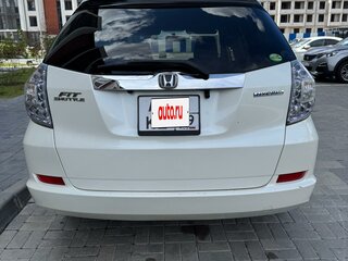 2012 Honda Fit Shuttle I, белый, 1000000 рублей, вид 4