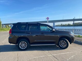 2018 Toyota Land Cruiser Prado 150 Series Рестайлинг 2, коричневый, 5300000 рублей, вид 4