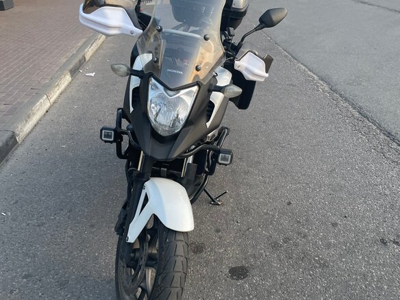 2012 Honda NC 700X, белый, 550000 рублей