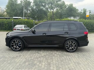 2021 BMW X7 30d I (G07), чёрный, 9300000 рублей, вид 2