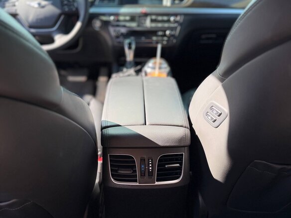 2016 Hyundai Genesis II, чёрный, 2100000 рублей - вид 12