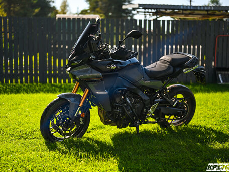 2025 Yamaha Tracer 9, серый, 2100000 рублей, вид 2