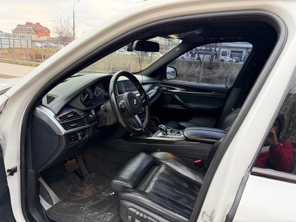 2014 BMW X5 40d III (F15), белый, 3800000 рублей - вид 21