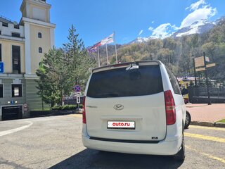 2016 Hyundai Grand Starex I Рестайлинг, белый, 1890000 рублей, вид 3
