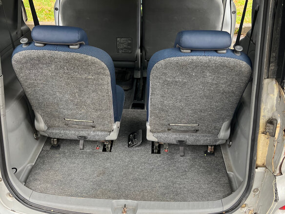 2003 Toyota Sienta I, серый - вид 6
