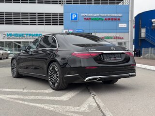 2021 Mercedes-Benz S-Класс 450 Long 4MATIC VII (W223), чёрный, 7700000 рублей, вид 3