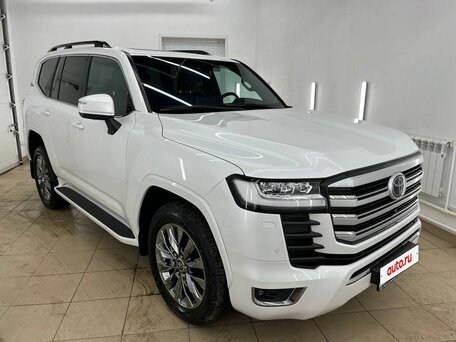 Toyota Land Cruiser 300 Series