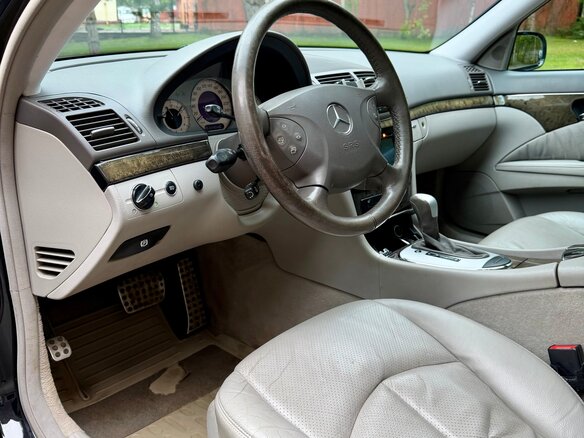 2004 Mercedes-Benz E-Класс 320 III (W211, S211), чёрный, 1400000 рублей - вид 15