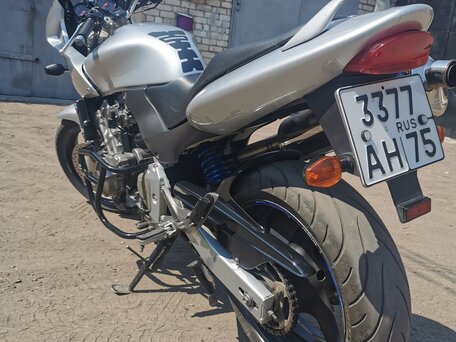 2003 Honda CB 600F Hornet, серебристый, 420000 рублей, вид 5