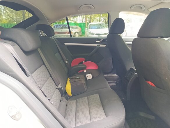 2011 Skoda Octavia II (A5) Рестайлинг, белый, 650000 рублей - вид 13