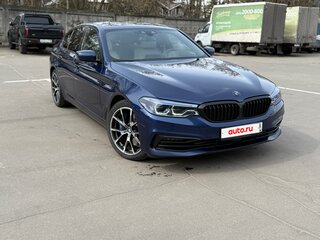 2019 BMW 5 серии 540i xDrive VII (G30/G31/G38), синий, 4520000 рублей, вид 2