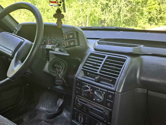 2006 Lada (ВАЗ) 2111, чёрный, 175000 рублей - вид 6