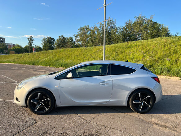 2012 Opel Astra GTC J Рестайлинг, белый, 750000 рублей - вид 28