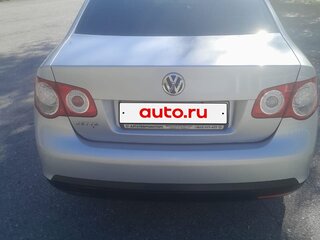 2009 Volkswagen Jetta V, серебристый, 750000 рублей, вид 3