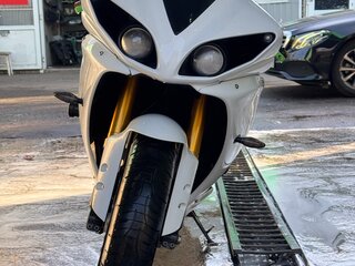 2011 Yamaha YZF-R1, белый, 1000000 рублей, вид 4