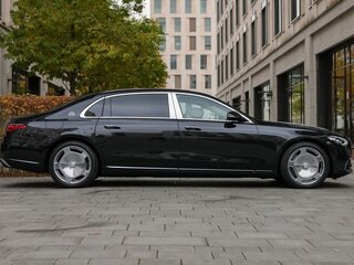 2025 Mercedes-Benz Maybach S-Класс 580 II (Z223), чёрный, 36100000 рублей, вид 4