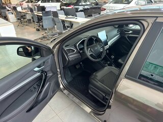 2024 Lada (ВАЗ) Vesta I Рестайлинг (NG), коричневый, 1696000 рублей, вид 5