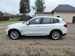 2018 BMW X3 20d xDrive III (G01), белый, 5430000 рублей, вид 4