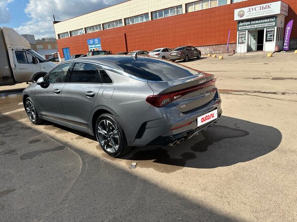 2024 Kia K5 III, серый, 3250000 рублей - вид 9