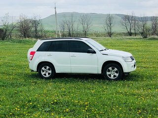 2006 Suzuki Grand Vitara II, белый, 750000 рублей, вид 1