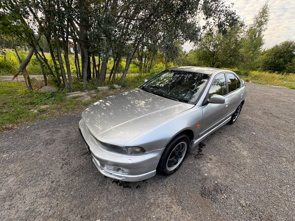 2001 Mitsubishi Galant VIII Рестайлинг, серый, 365000 рублей