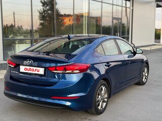 2017 Hyundai Elantra VI (AD), синий, 1200000 рублей, вид 4