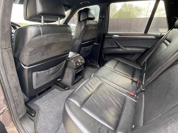 2012 BMW X5 35i II (E70) Рестайлинг, коричневый, 2200000 рублей - вид 27