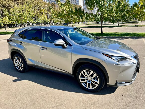 2017 Lexus NX 200t I, серый, 3400000 рублей - вид 2
