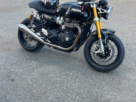 2020 Triumph Thruxton, чёрный, 1650000 рублей, вид 2