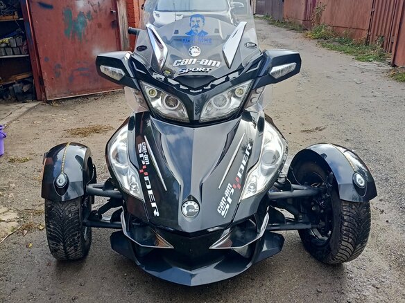 2010 BRP Can-Am Spyder, чёрный, 870000 рублей