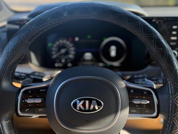2020 Kia Sorento IV, чёрный, 3500000 рублей - вид 7