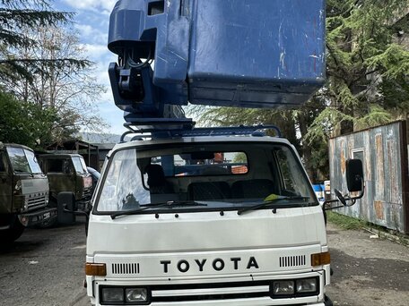 1992 Toyota Автовышка, 3700000 рублей, вид 1