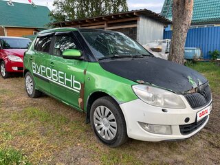 2011 Skoda Fabia II Рестайлинг, зелёный, 200000 рублей, вид 2