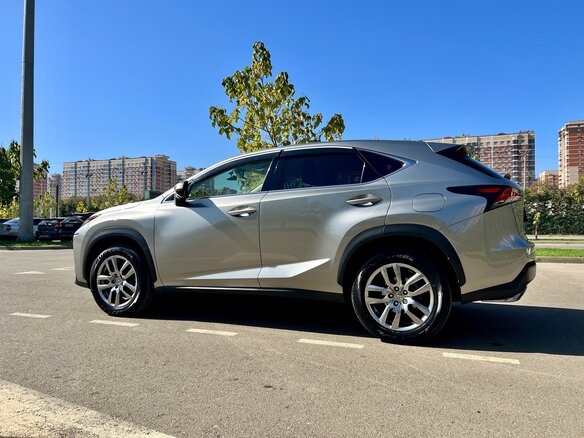 2017 Lexus NX 200t I, серый, 3400000 рублей - вид 6