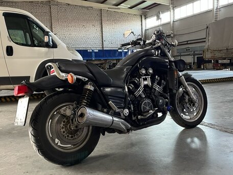 1995 Yamaha V-Max 1200, чёрный, 350000 рублей, вид 1
