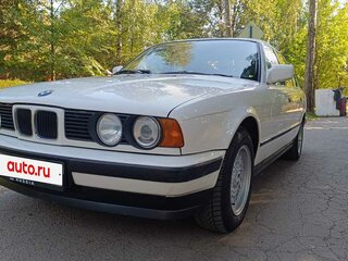 1989 BMW 5 серии 520i III (E34), белый, 1650000 рублей, вид 3