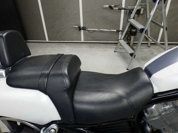 2015 Harley-Davidson V-Rod Muscle, белый, 1240000 рублей - вид 10