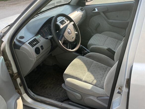 2004 Volkswagen Pointer, серебристый, 225000 рублей - вид 4